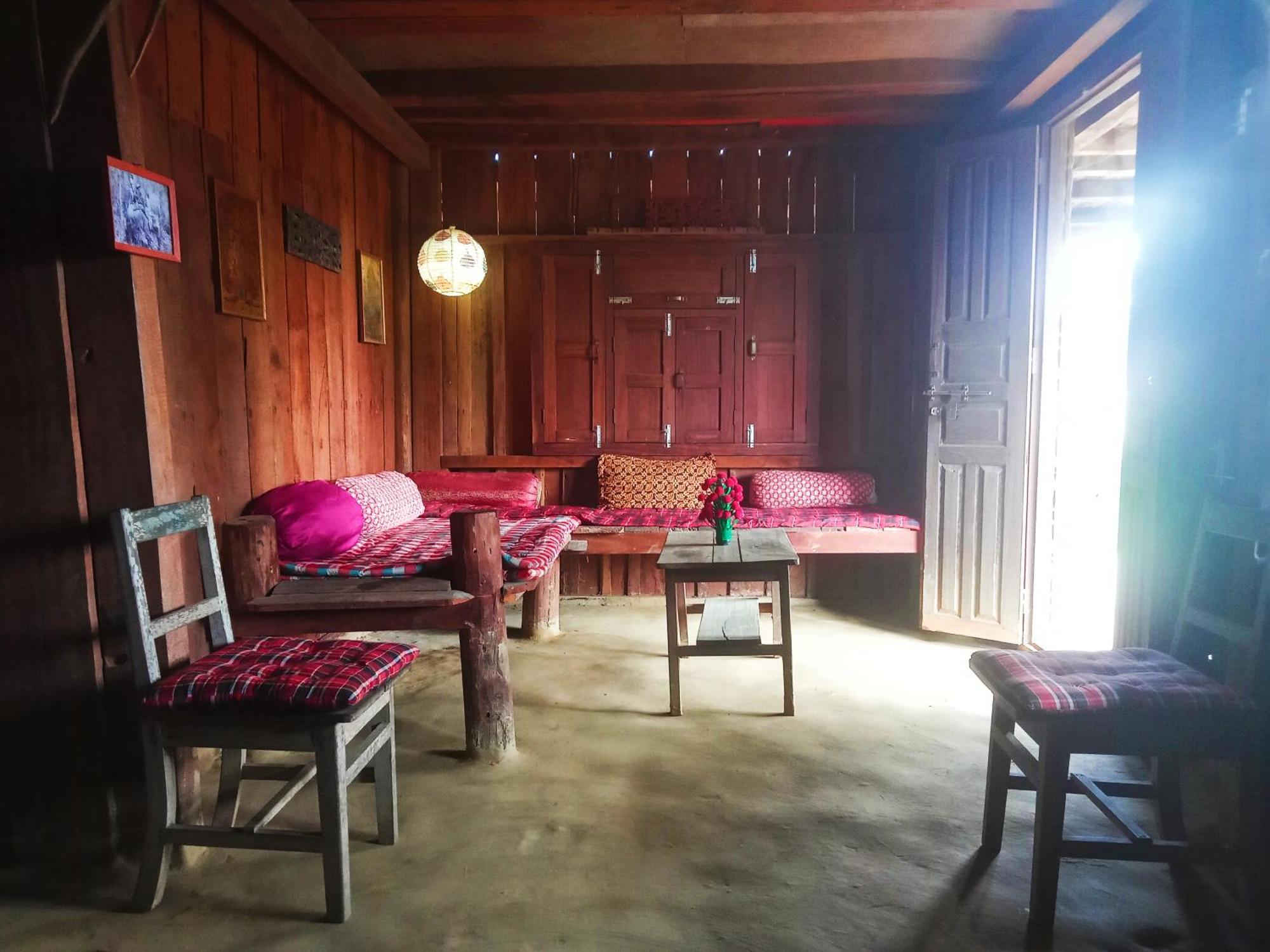 Shanta Ghar A Rustic Guesthouse Chitwan Chambre photo