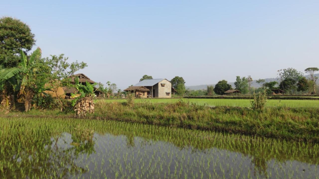Shanta Ghar A Rustic Guesthouse Chitwan Extérieur photo