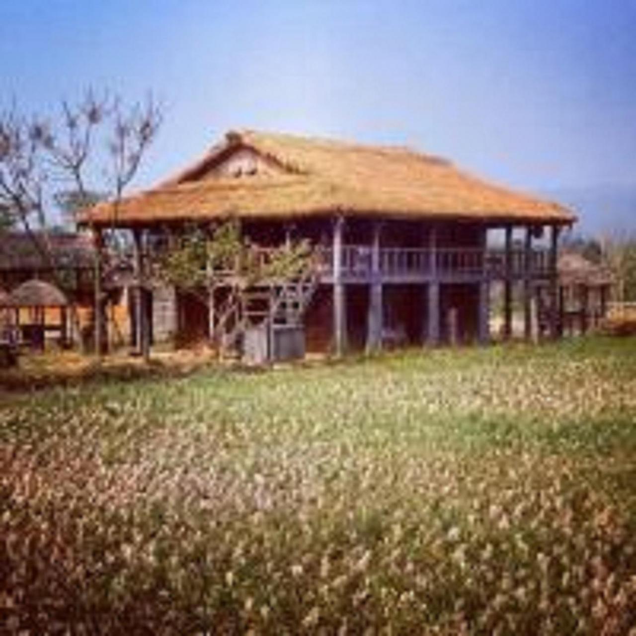 Shanta Ghar A Rustic Guesthouse Chitwan Extérieur photo