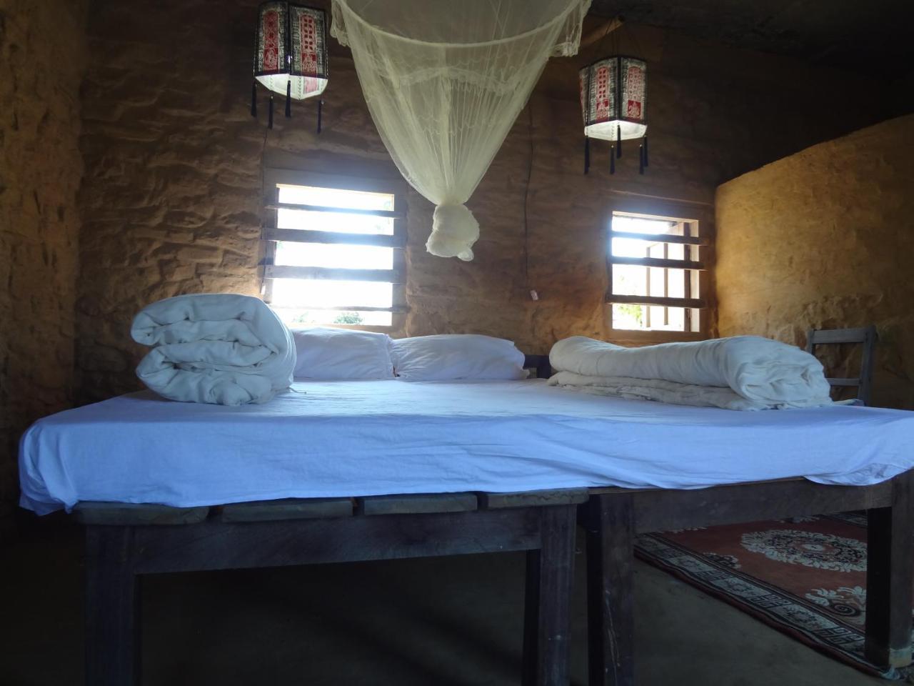 Shanta Ghar A Rustic Guesthouse Chitwan Extérieur photo